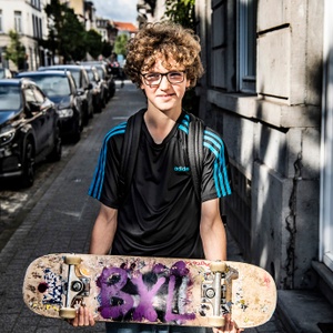 1765 Onderwijs Tess terug naar school Otis 2